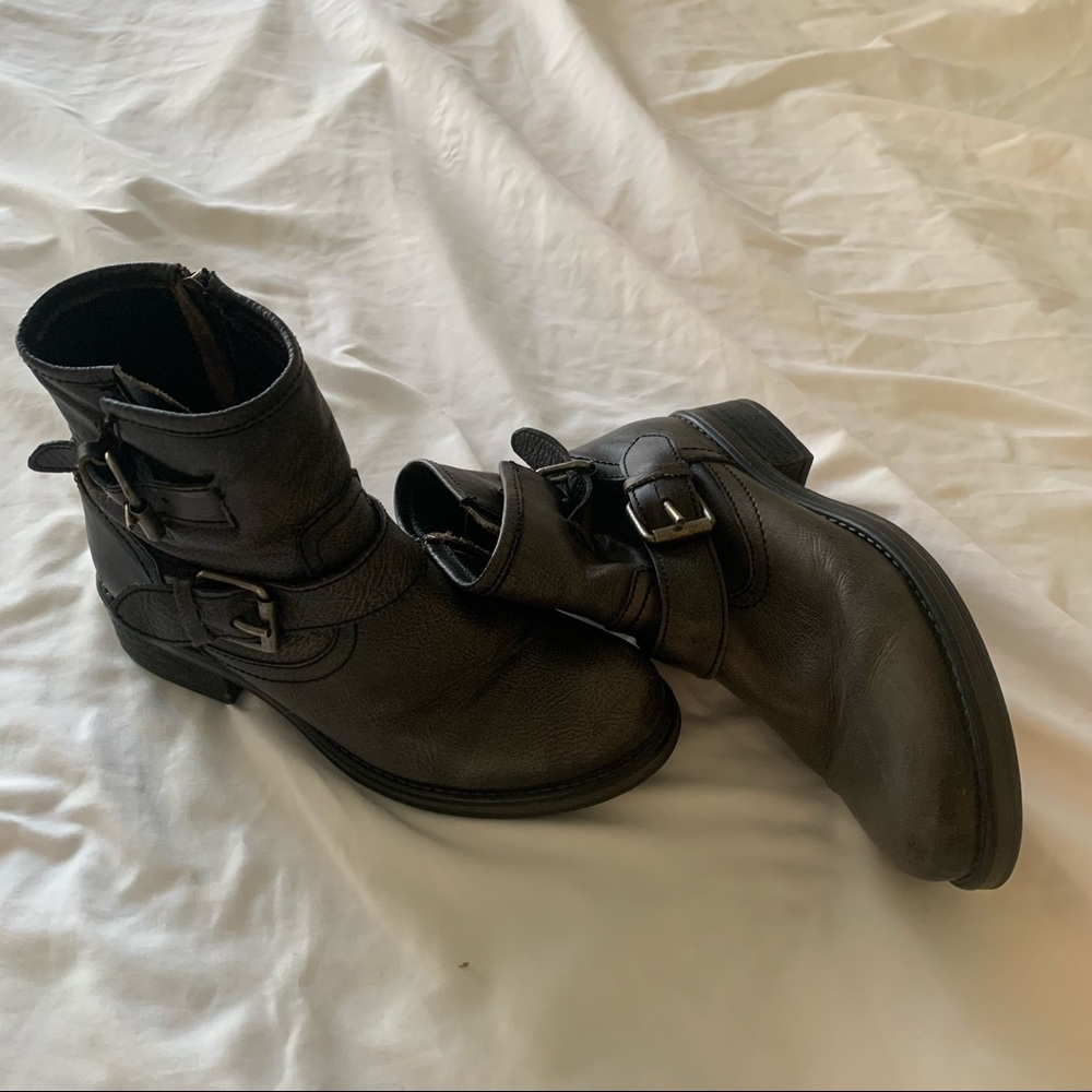 Steve Madden Womens Damian Short Moro Boots